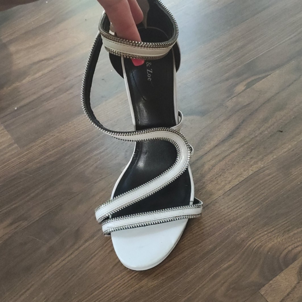 Eva and Zoe white heels